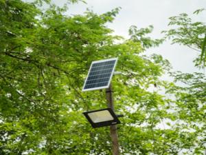 REFLETOR SOLAR 40W 6500K IP65 BRANCA C/ CONTROLE REMOTO