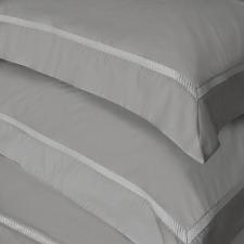 Fronha Trussardi Maurizio 300 fios  50cmx70cm Marmo/Platino