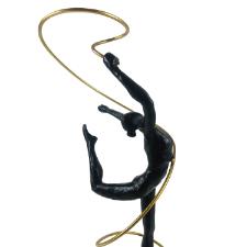 Estatueta de resina Elby Mulher danando com fitas 49cm dourado