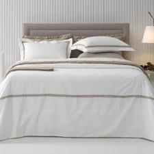 Fronha Trussardi  Vercelli 300 fios 50cmx90cm Branco/Pistacchio