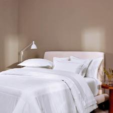 Colcha com porta-travesseiro Trussardi Vincenzo em algodo 260X280cm queen branco