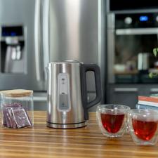 Chaleira eltrica Black+Decker KEPG Gourmand Gris 1,7L em inox