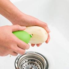 Escova para lavar frutas e legumes de plstico Hudson 18,57cm verde