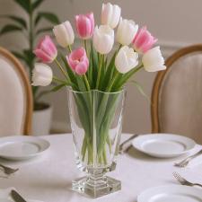 Vaso em cristal com p L'Hermitage Noble 36,4cm: Imponncia e brilho para sua decorao