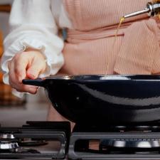 Panela Wok de Ferro Fundido Esmaltado Oxford Aroma Cinza 35cm para Induo