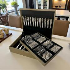 Faqueiro em prata com estojo Saint James Windsor 101 peas: Elegncia e design atemporal para sua mesa